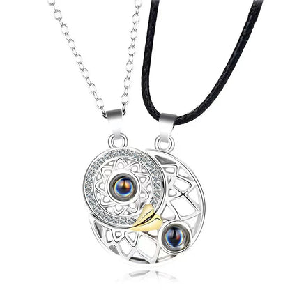 Collar “Te Amo en 100 Idiomas” – Edición Amor Eterno